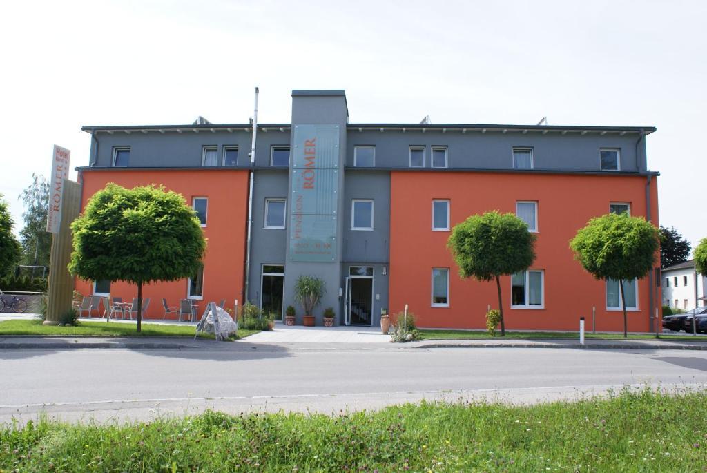 Pension Zum Romer Enns Kültér fotó